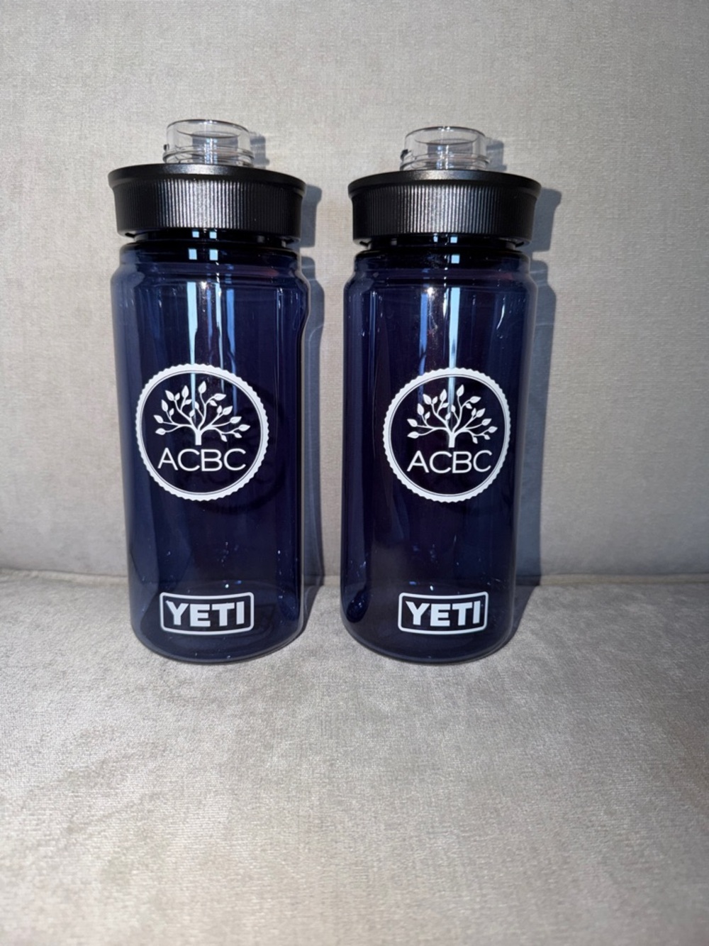 Yeti Navy ACBC Logo Twin Chug 20 oz  Bottles With Yonder Chug  Cap - Picture 2 of 5